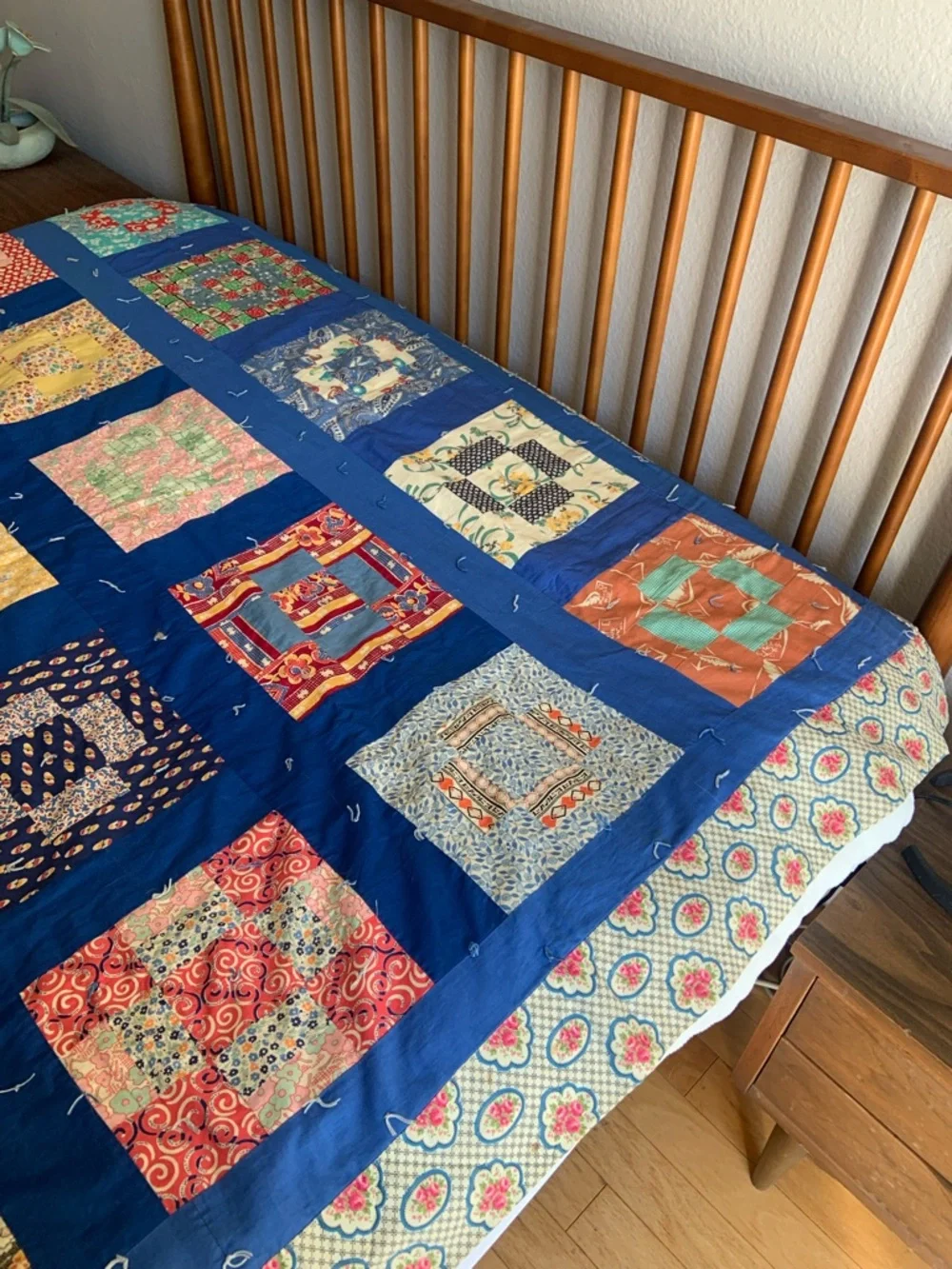 Vintage Handmade Patchwork Quilt Bedspread in Blue